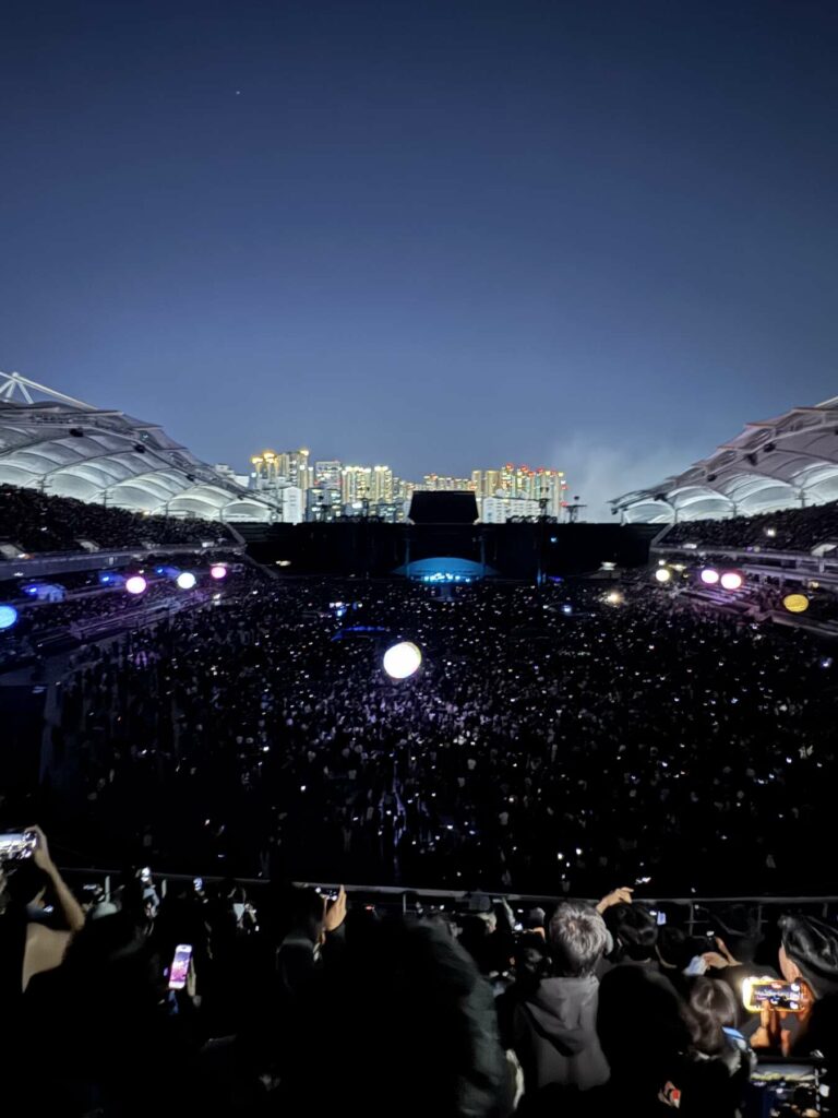 Концерт Coldplay в Сеуле 2025